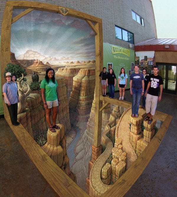 Grand Canyon Kurt Wenner 3D Pavement Art